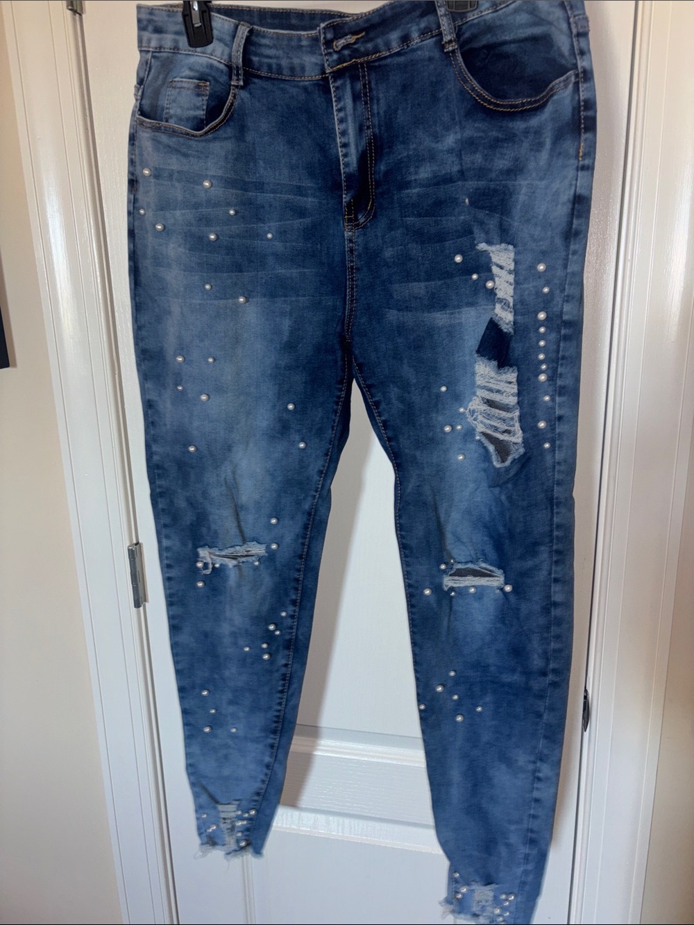 Pearl-Embellished Distressed Dark Blue Skinny Jeans